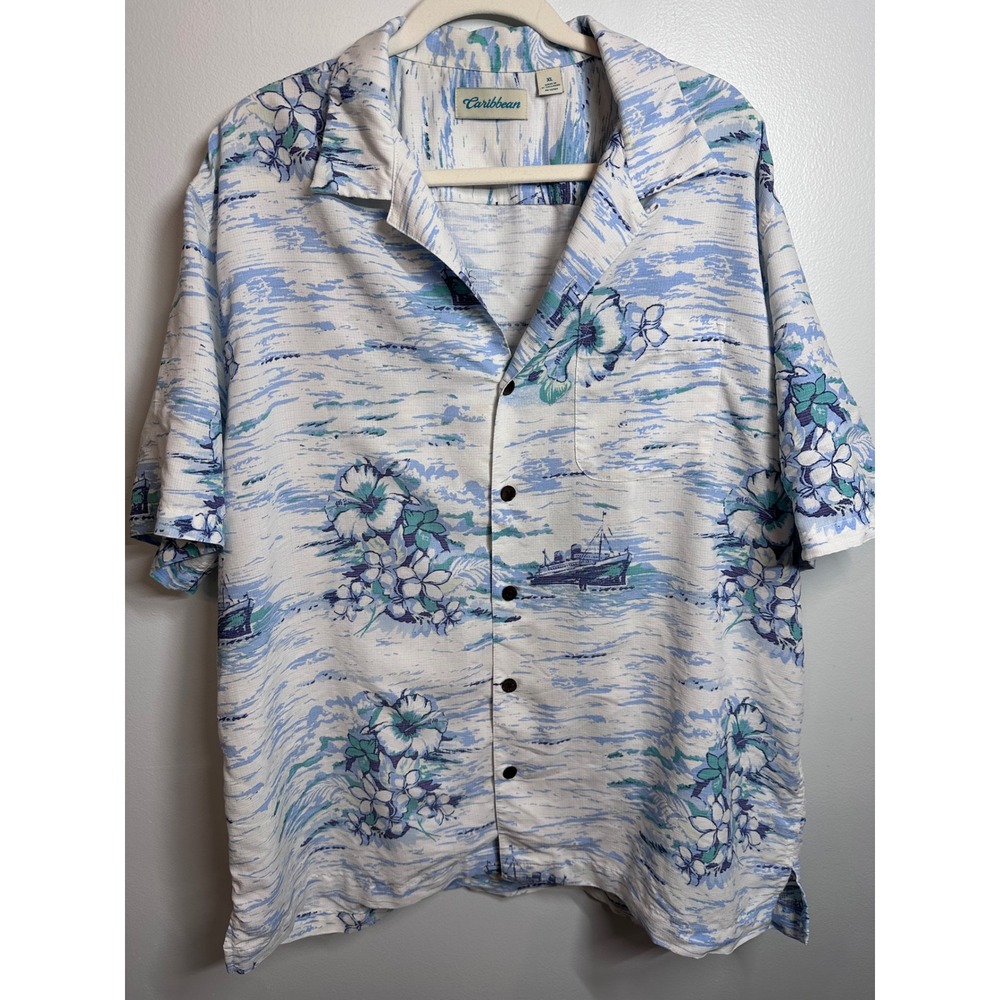 Caribbean Mens XL Blue White Floral Nautical Ship Short Sleeve Button Down Shirt